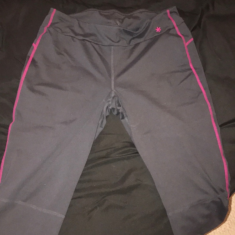 yoga pants
